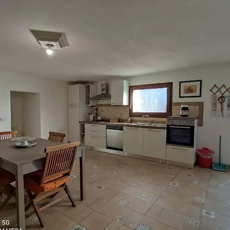 Casa Relax In Periferia Con Ingresso E Parcheggio Privato. Apartment Zimmardo